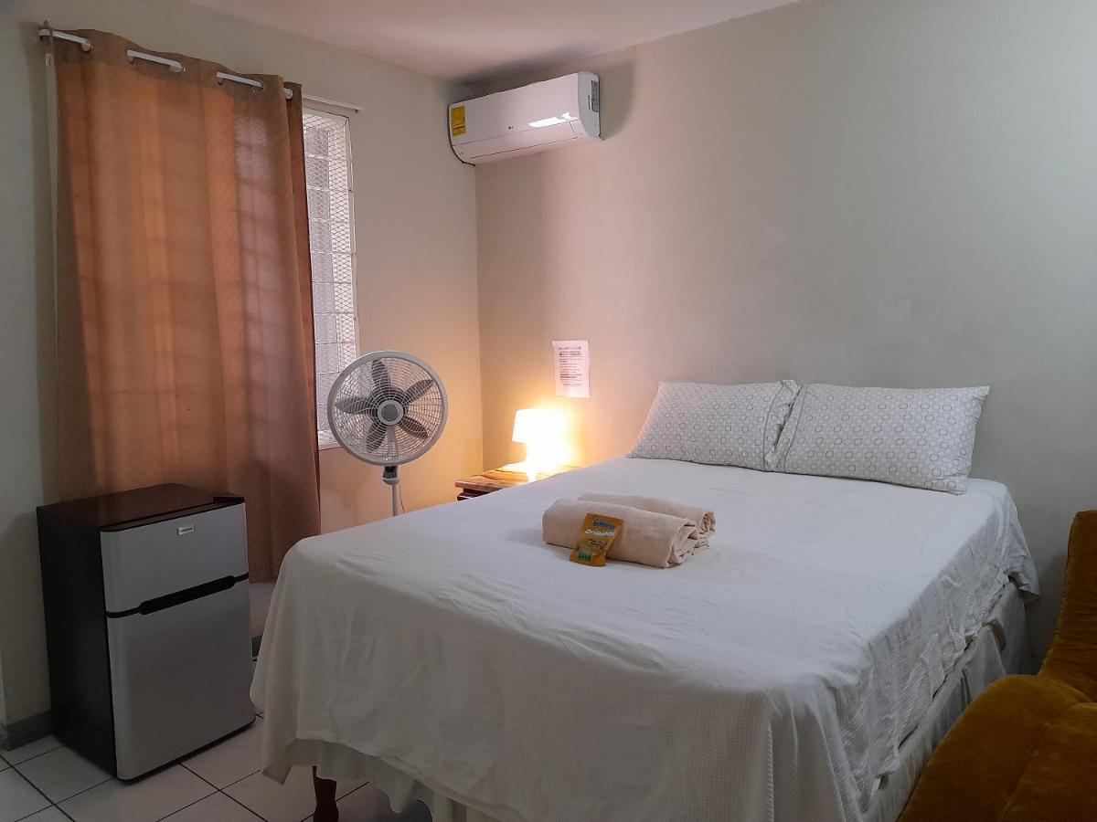 Camelia Rooms Κίνγκστον Εξωτερικό φωτογραφία