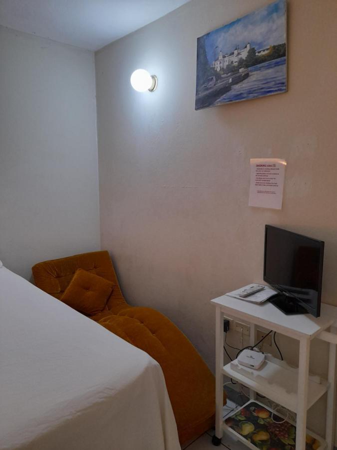 Camelia Rooms Κίνγκστον Εξωτερικό φωτογραφία