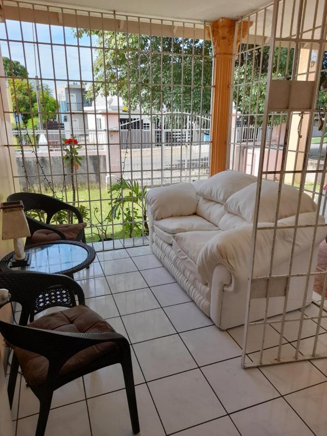 Camelia Rooms Κίνγκστον Εξωτερικό φωτογραφία