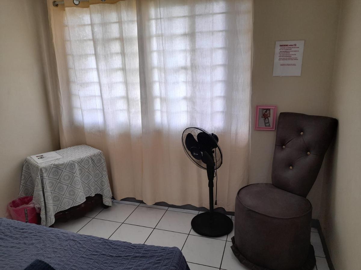 Camelia Rooms Κίνγκστον Εξωτερικό φωτογραφία