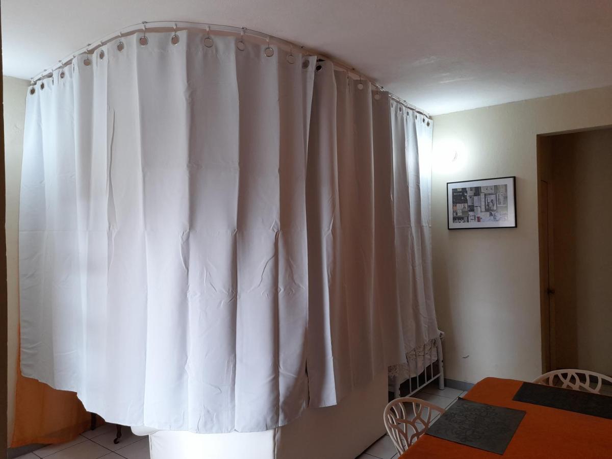 Camelia Rooms Κίνγκστον Εξωτερικό φωτογραφία